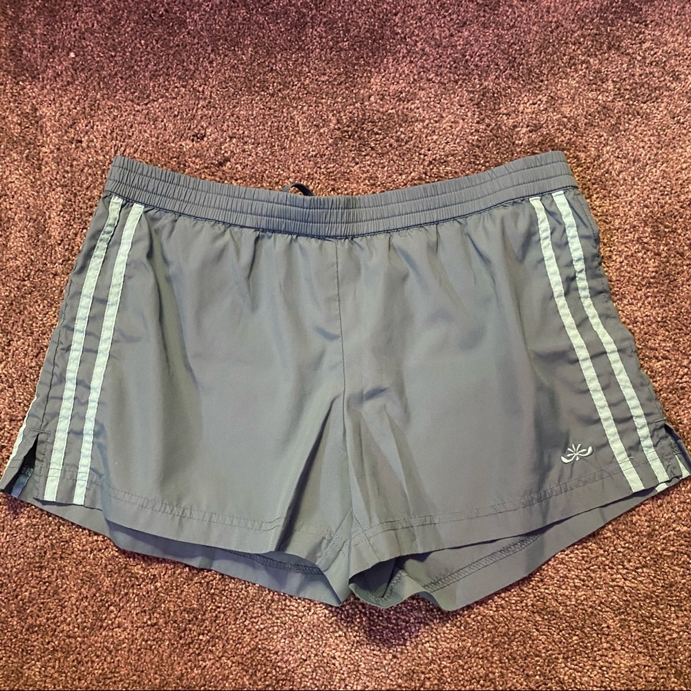 2/$20🔵Super cute sage green athletic shorts